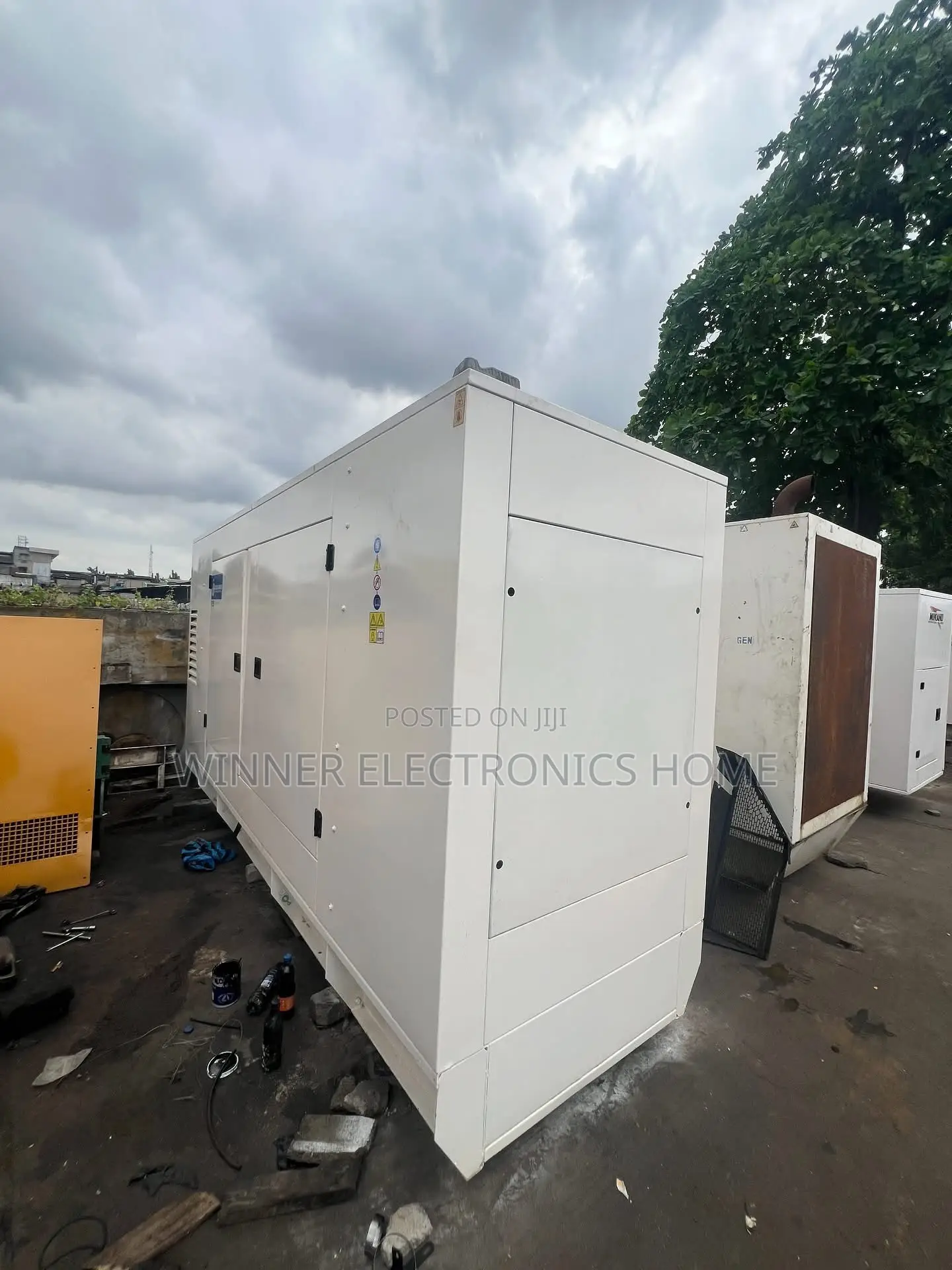 Jubailibros Uk Perkins, 250kva With 1300 Series Engine Used Soundproof