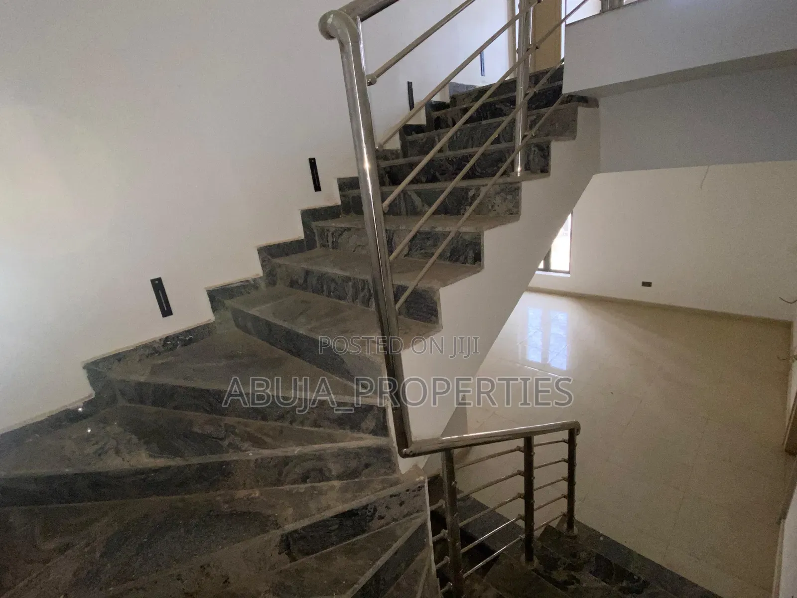 4bdrm Duplex in Life Camp for sale