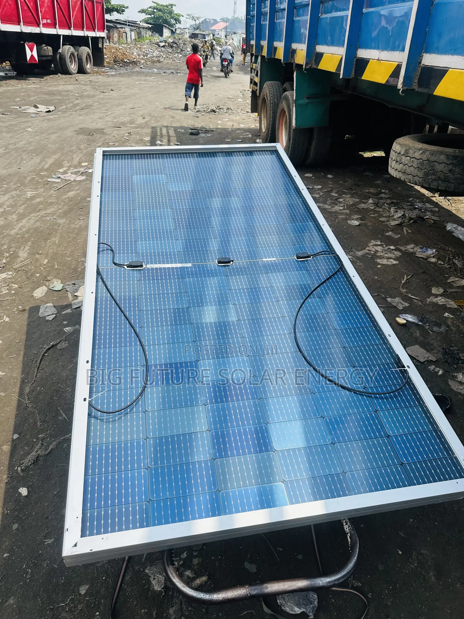 650watts Jinko Solar Panel 144cells