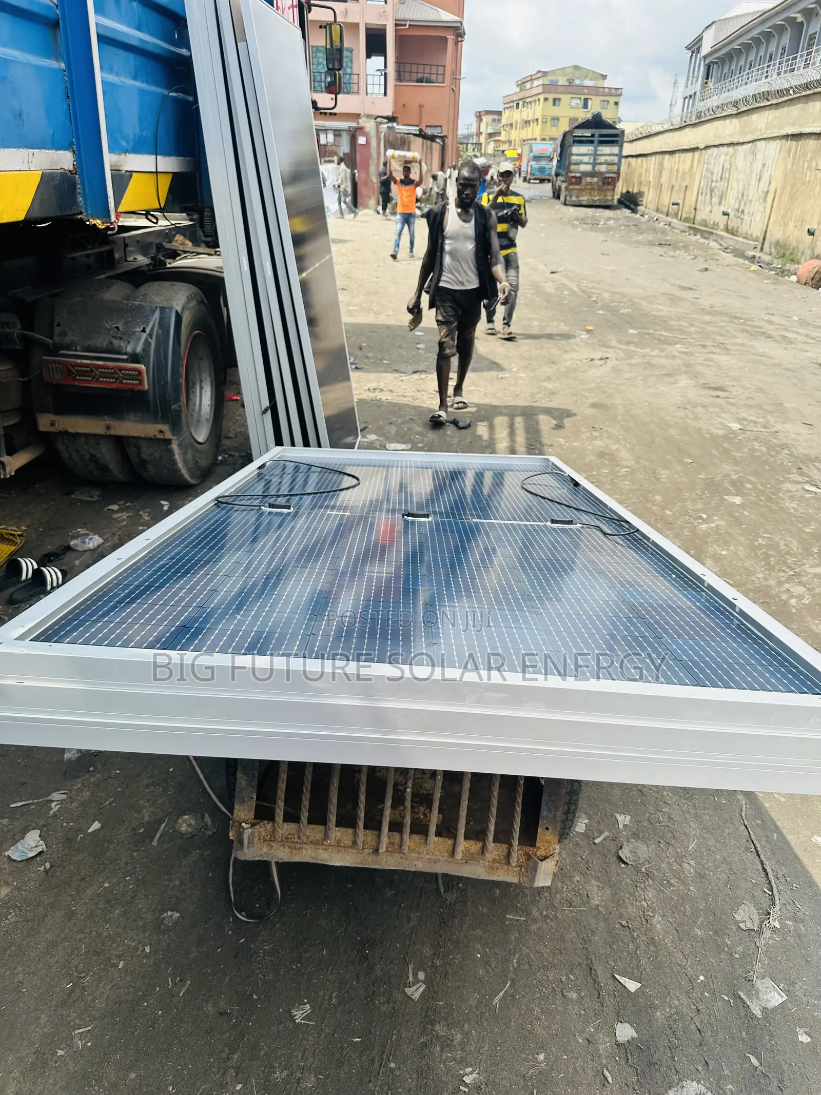 650watts Jinko Solar Panel 144cells