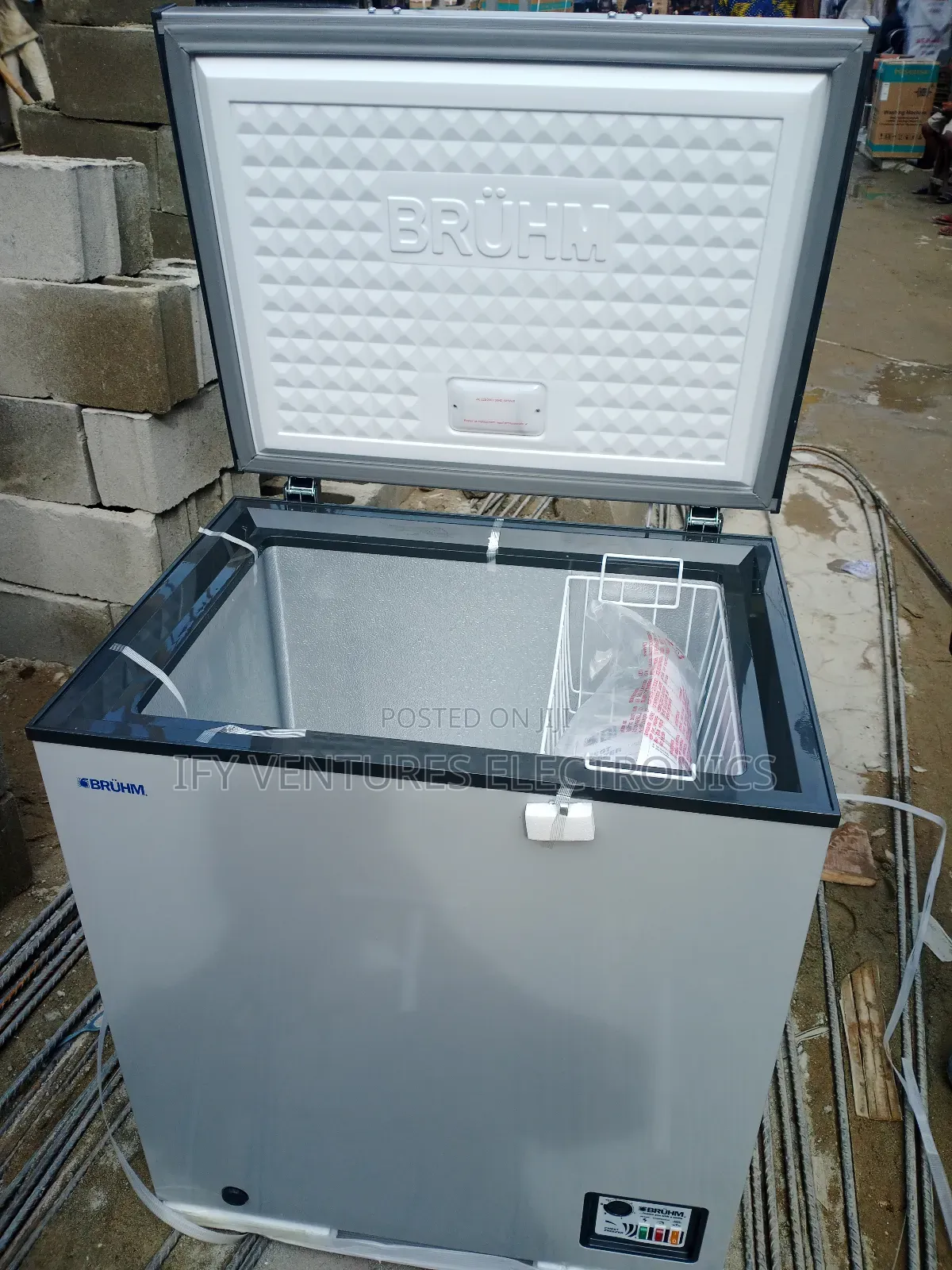 150 Liters Bruhm Chest Freezer, Fast Freezing, 2 Years Warranty.