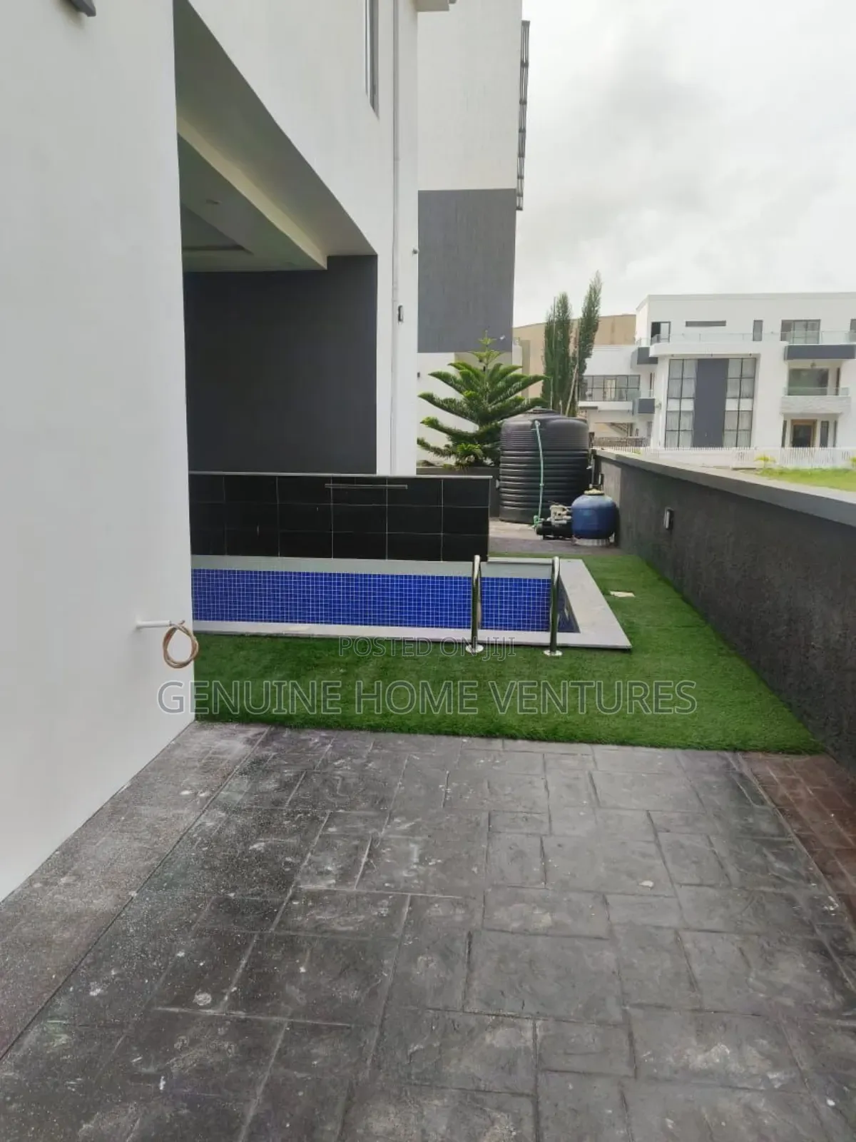 5bdrm Duplex in Ikate for sale