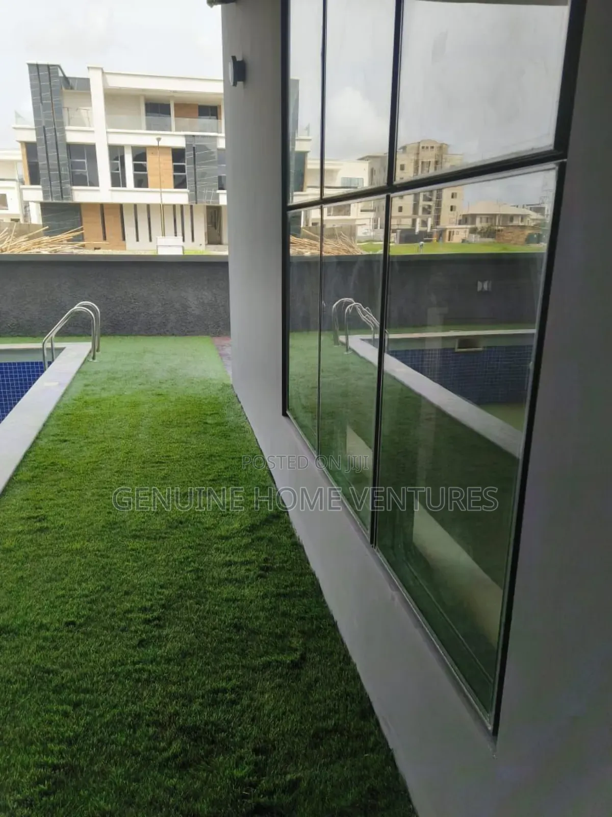 5bdrm Duplex in Ikate for sale