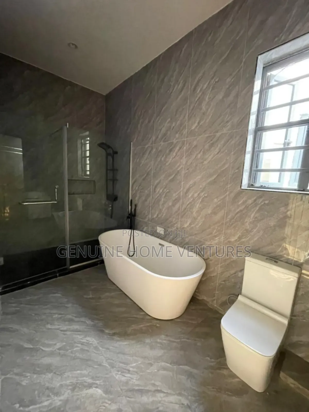 4bdrm Duplex in Ologolo for sale