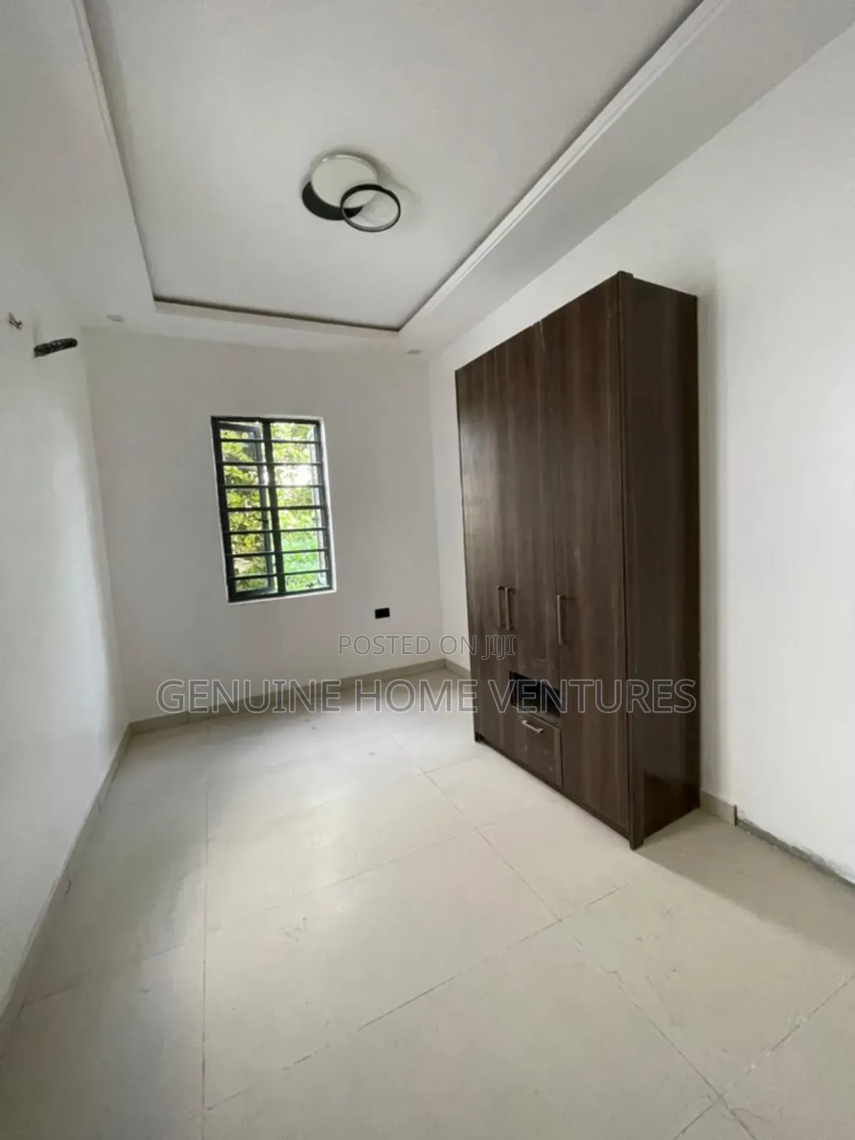 4bdrm Duplex in Ologolo for sale