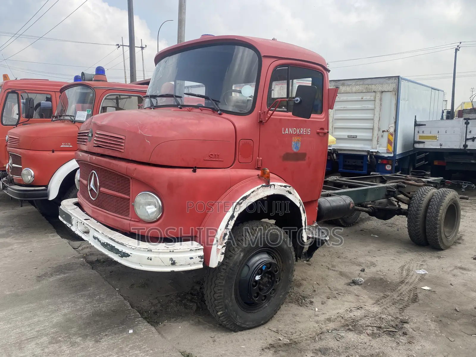 911 Truck Head Foreign Used With Auxiliary