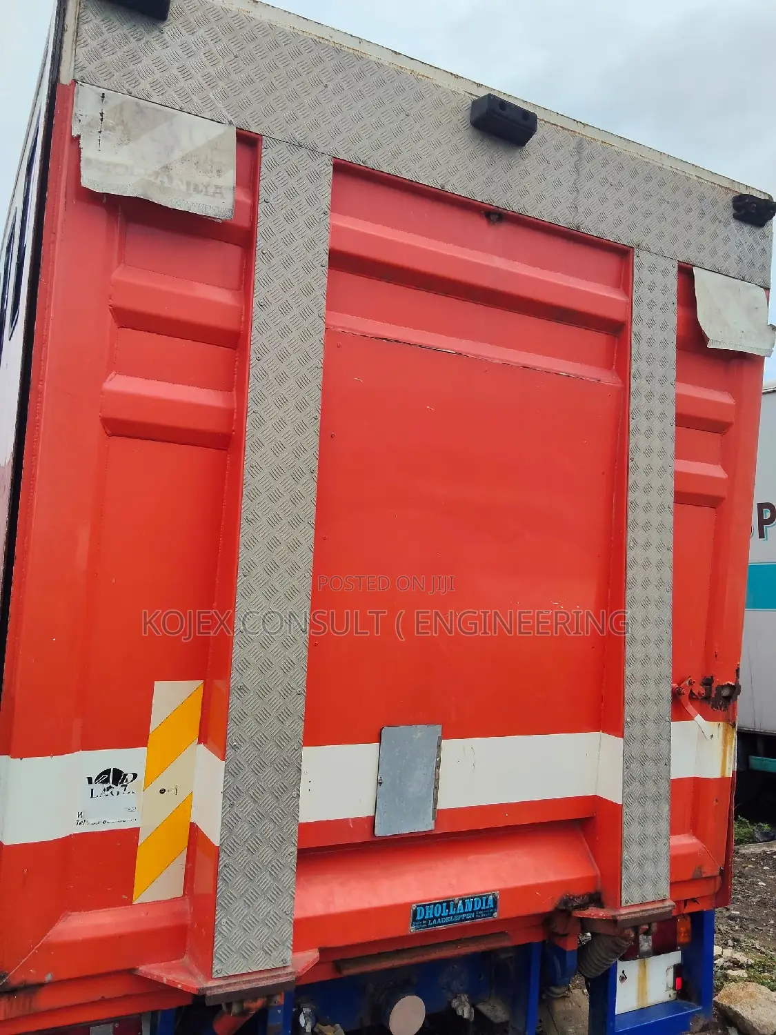 Tokunbo 2010 Man Diesel 4x2
Model: 12.192 ( Straight Engine
Wheeler: