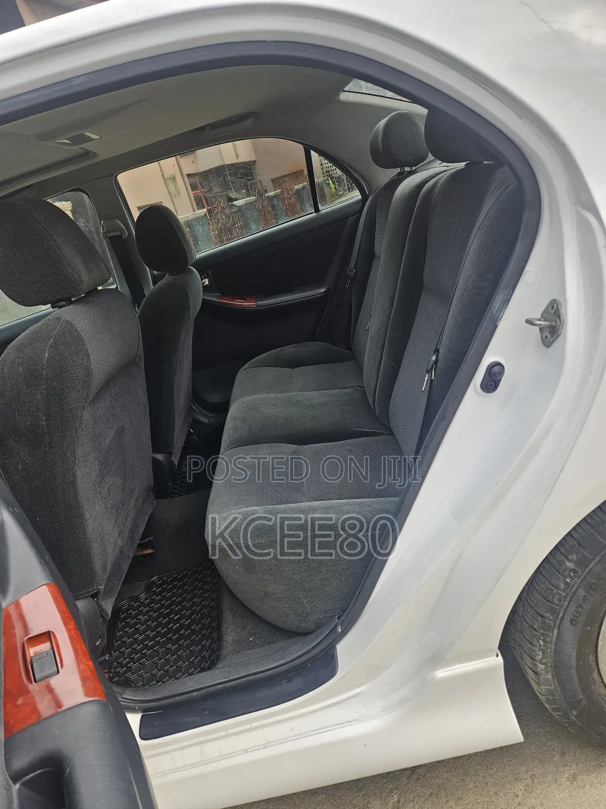 Toyota Corolla 2004 White