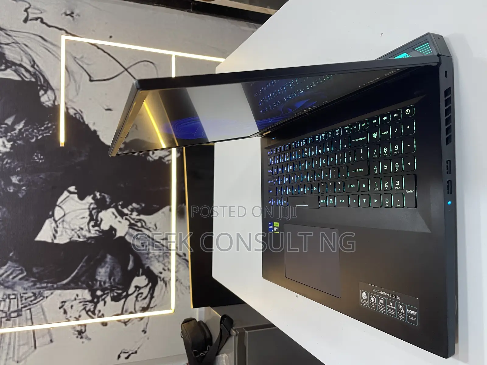 Laptop Acer Predator Helios 18 PH18-71 16GB Intel Core i7 SSD 1T