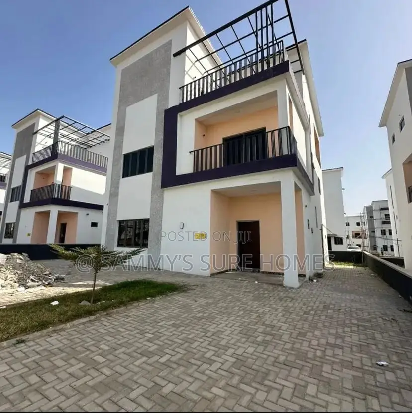 4bdrm Duplex in Lokogoma for sale