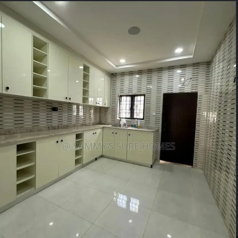4bdrm Duplex in Lokogoma for sale