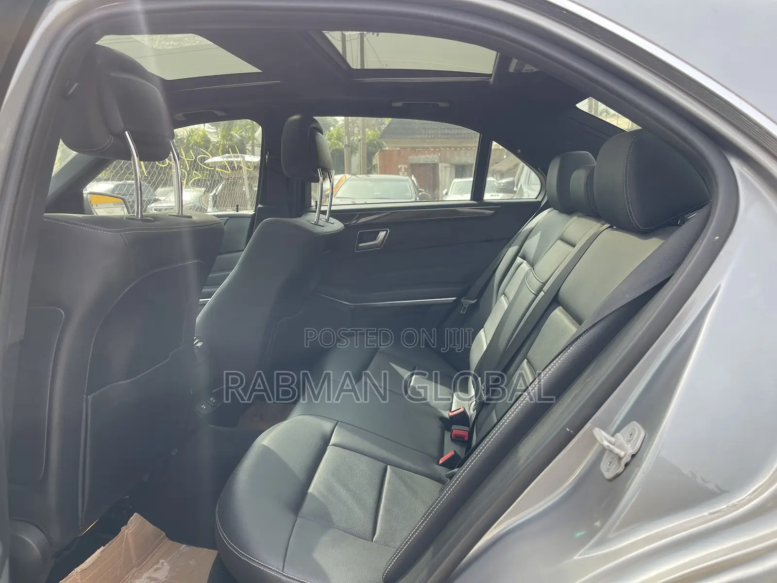 Mercedes-Benz E350 Base 4Matic Sedan AWD (3.5L 6cyl 7A) 2014 Gray