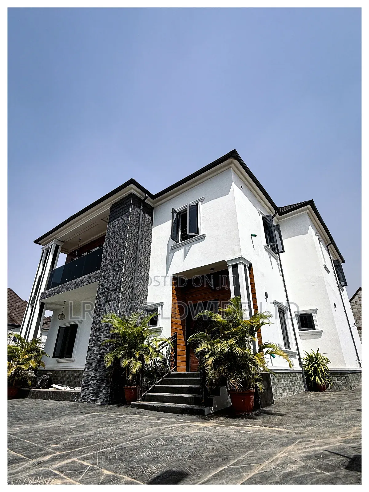 4bdrm Duplex in Lugbe District for sale