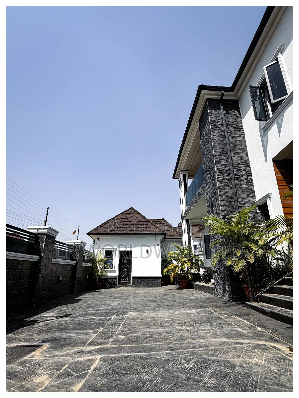 4bdrm Duplex in Lugbe District for sale
