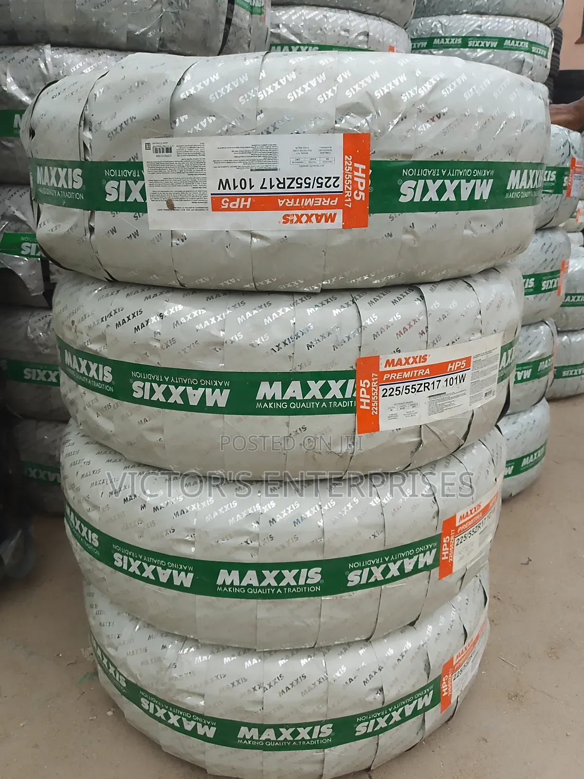 225/55 R 17 Maxxis Tires