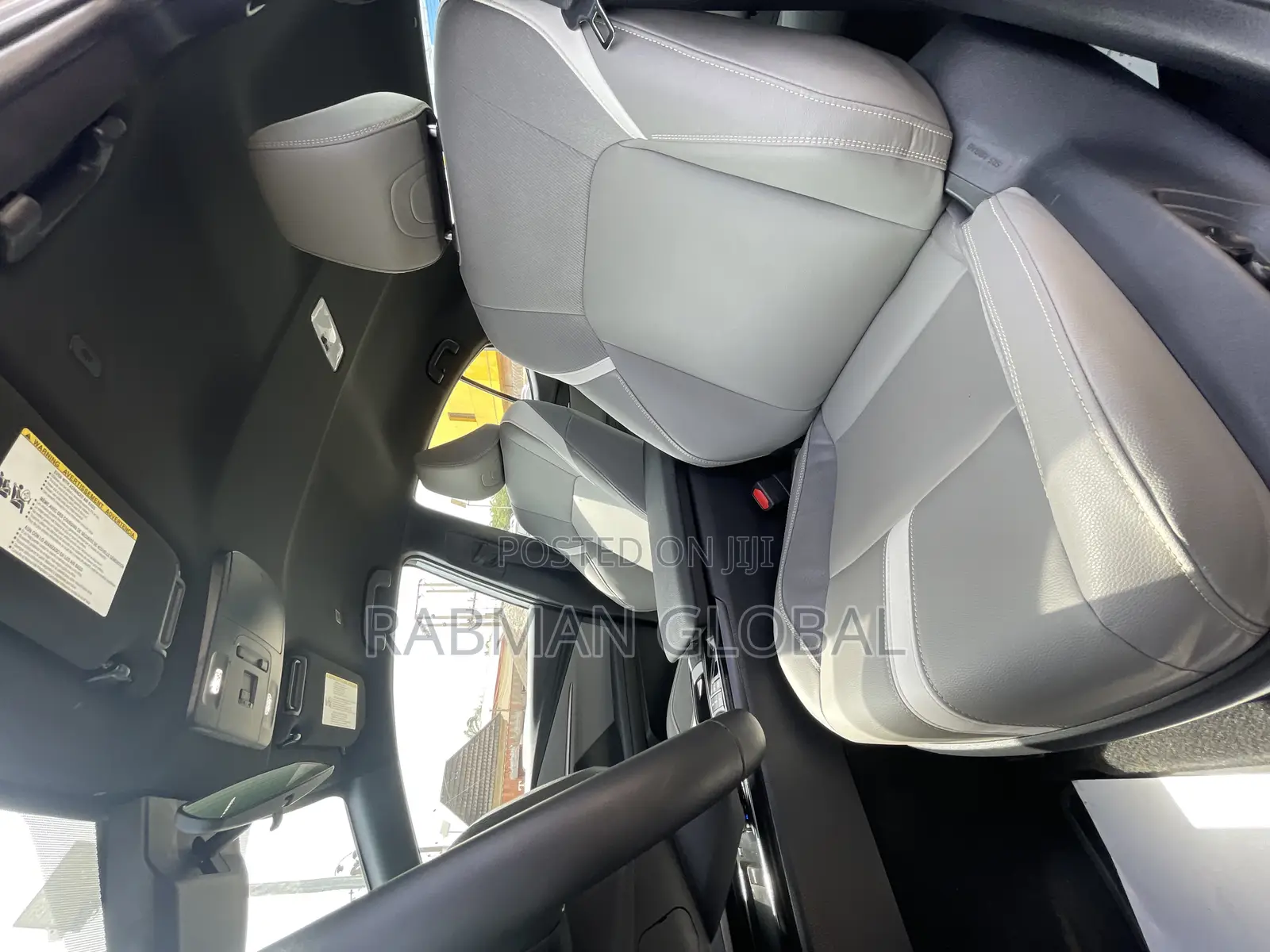 New Toyota Camry SE 2025 Silver