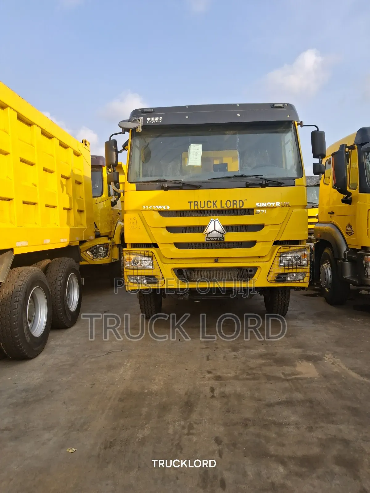 2014 Dump Truck