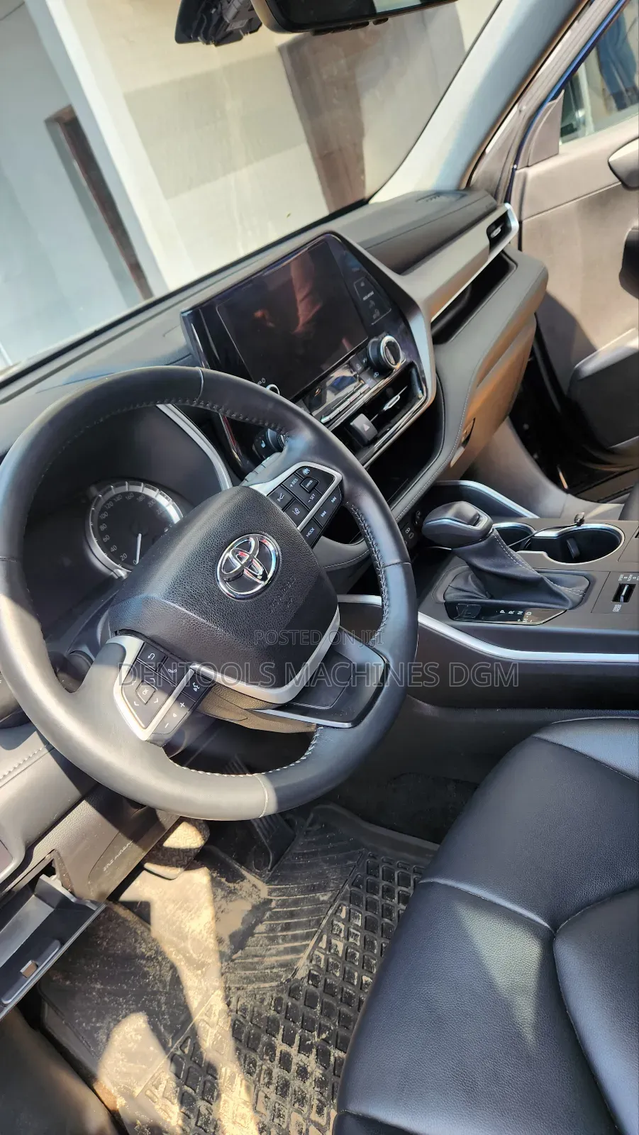 Toyota Highlander XLE FWD 2023 Blue