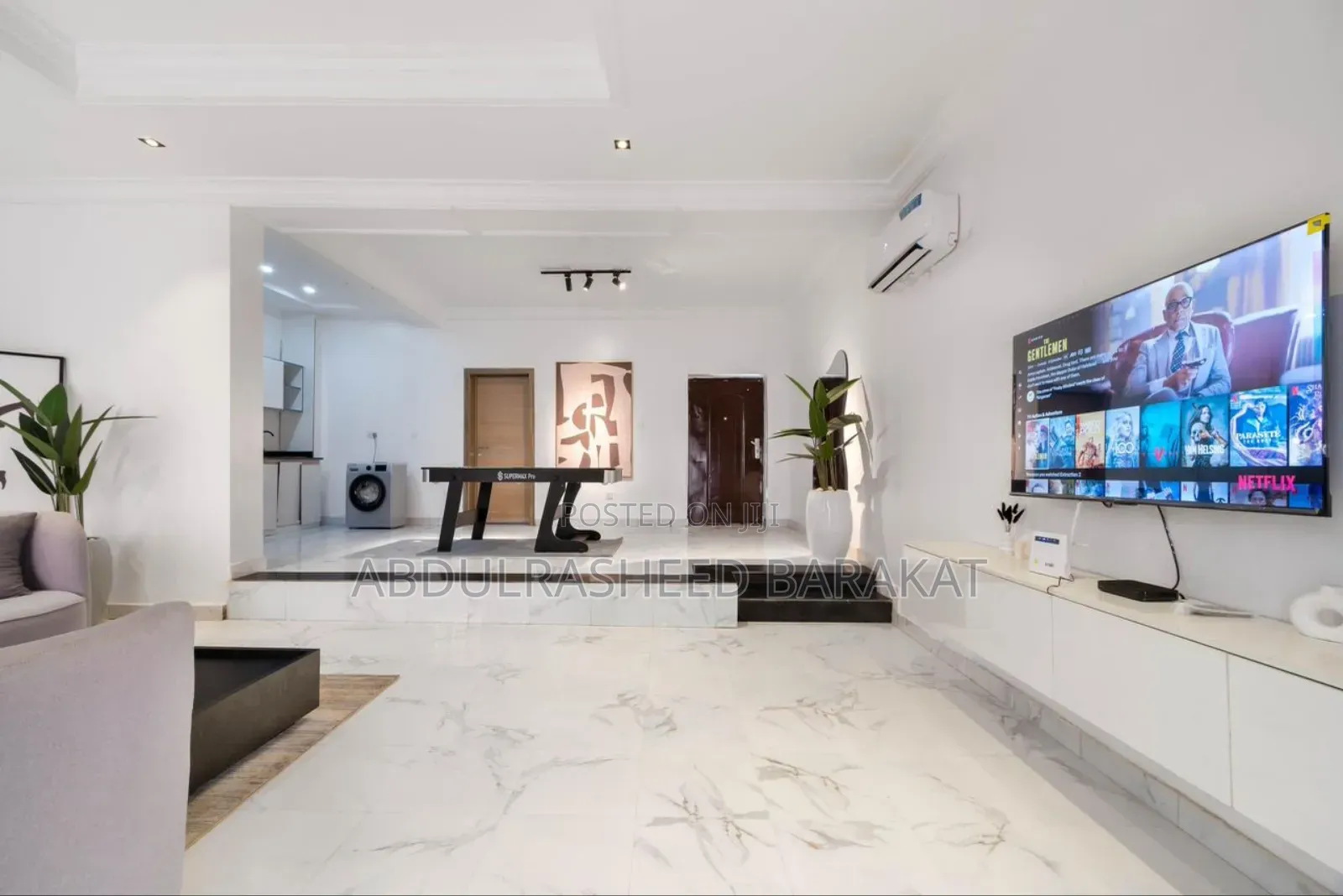 Luxury 1 Bedroom Apartment With Ps5, Snooker Board
