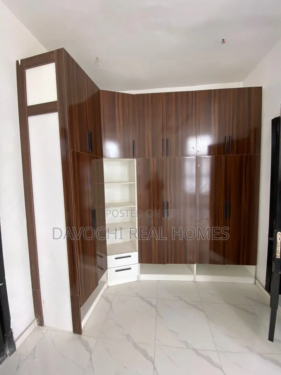 4bdrm Duplex in Freedom Way, Lekki Phase 1 for rent