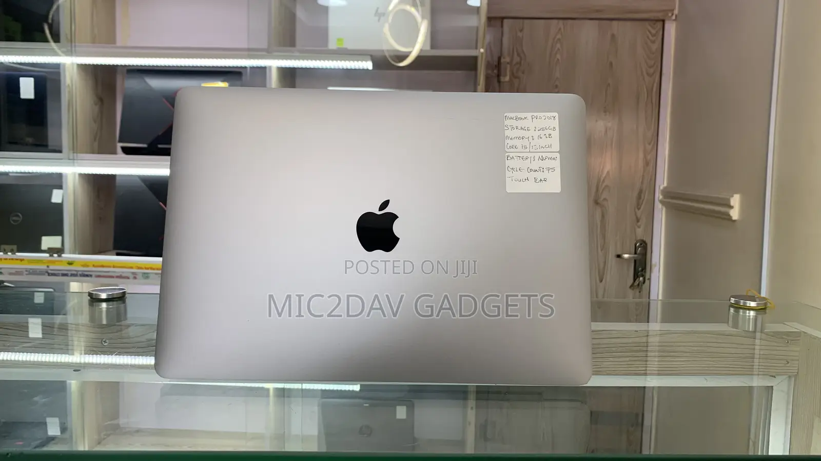 Laptop Apple MacBook Pro 2018 16GB Intel Core I5 SSD 256GB