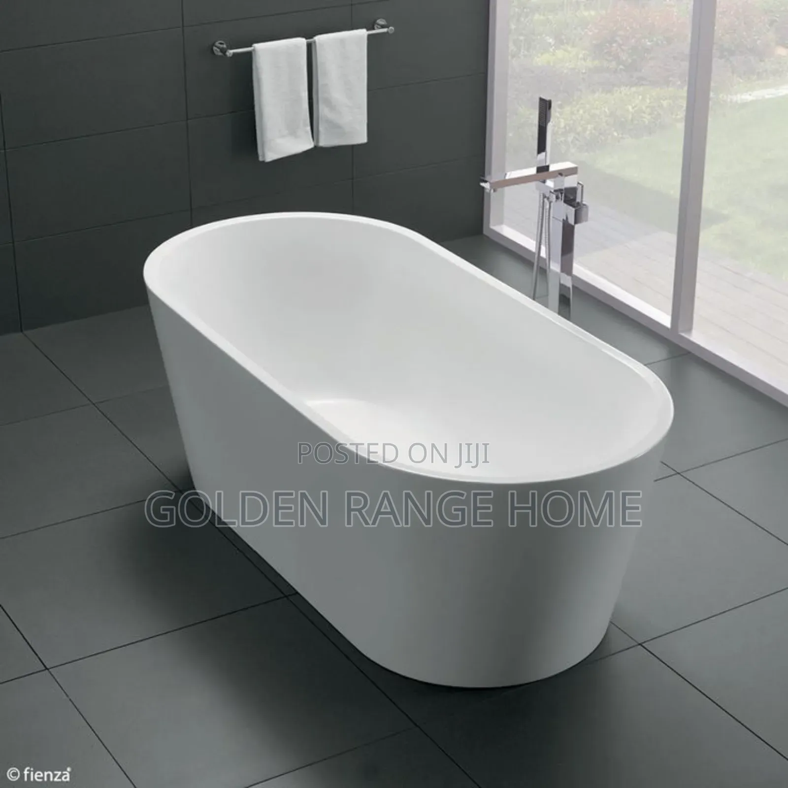 Luxury White Acrylic Bathtub