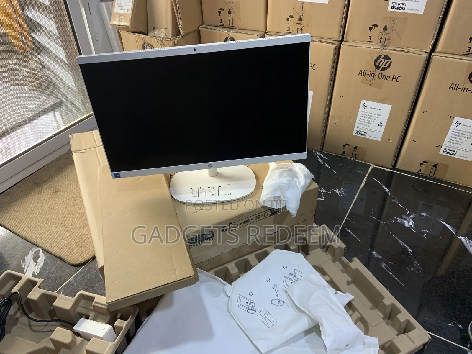 New HP ProOne 240 G10 All-in-One 8GB Intel Core I3 SSD 512GB