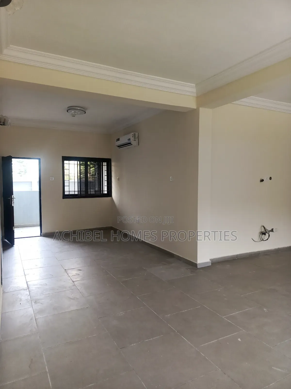 3bdrm Apartment in Off Admiralty Way, Lekki Phase 1 for rent