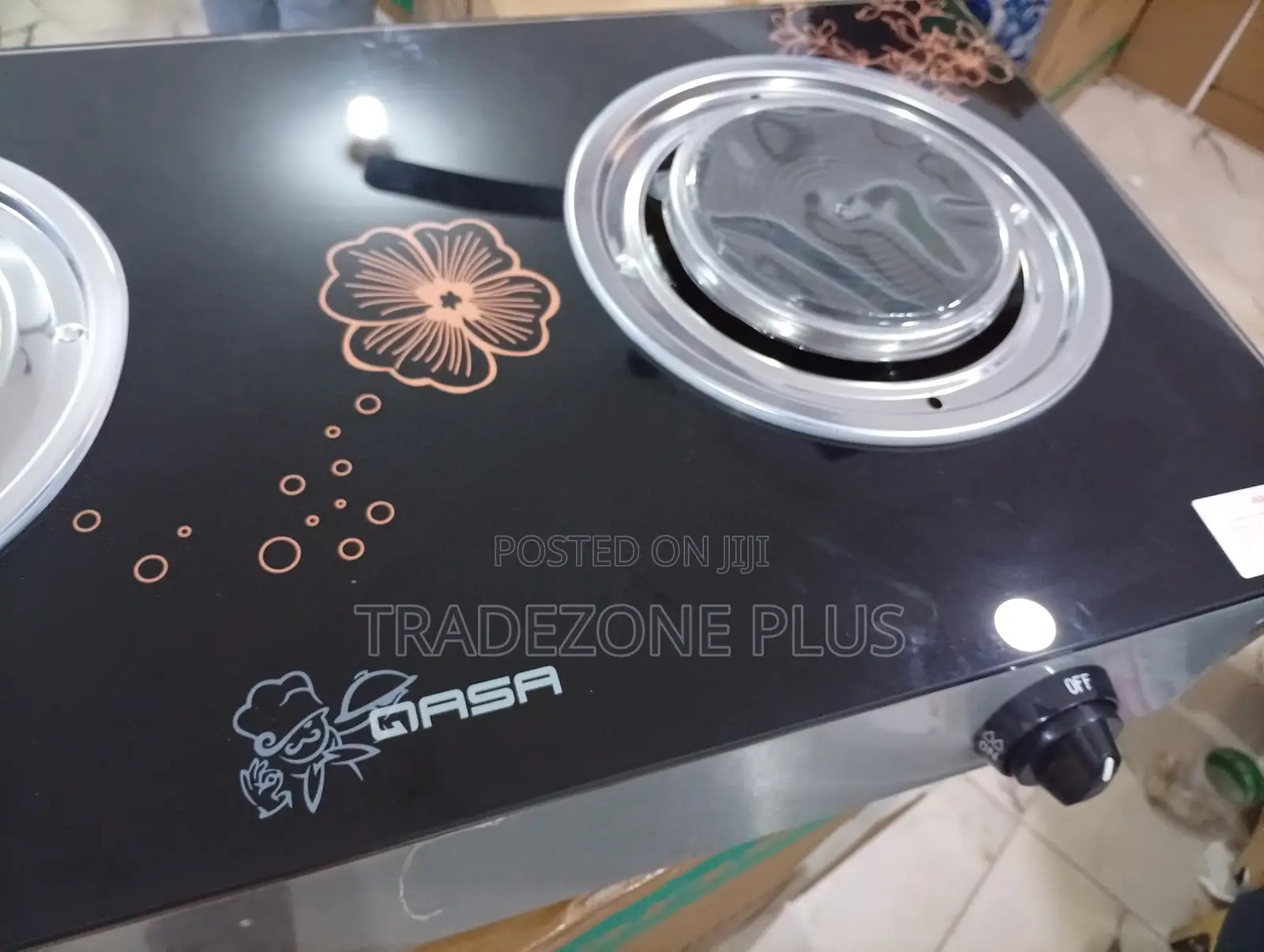 Contemporary Qasa Glass-Surface Gas Unit