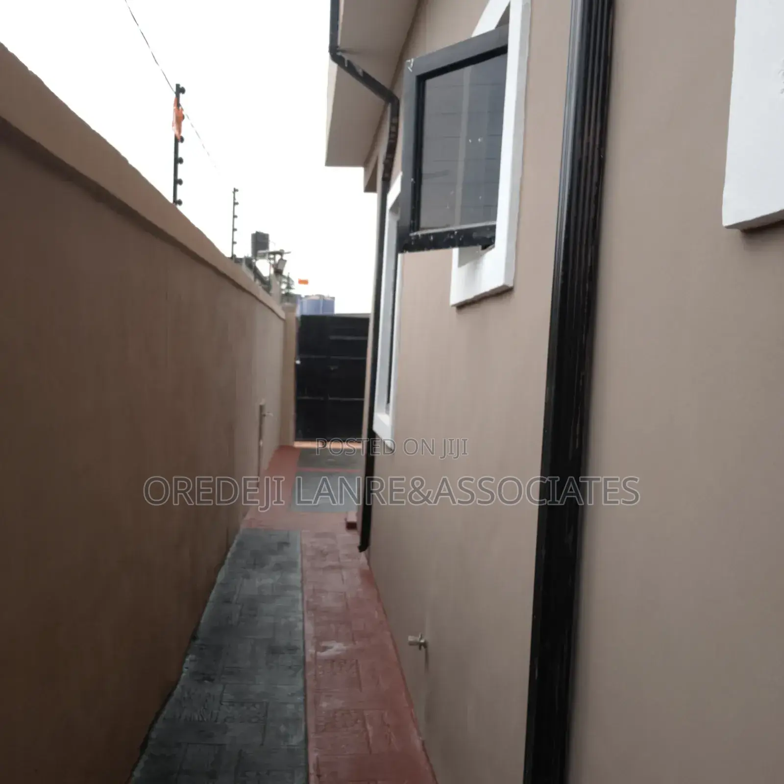 2bdrm Apartment in Giwa Bustop, Iju-Ishaga for rent