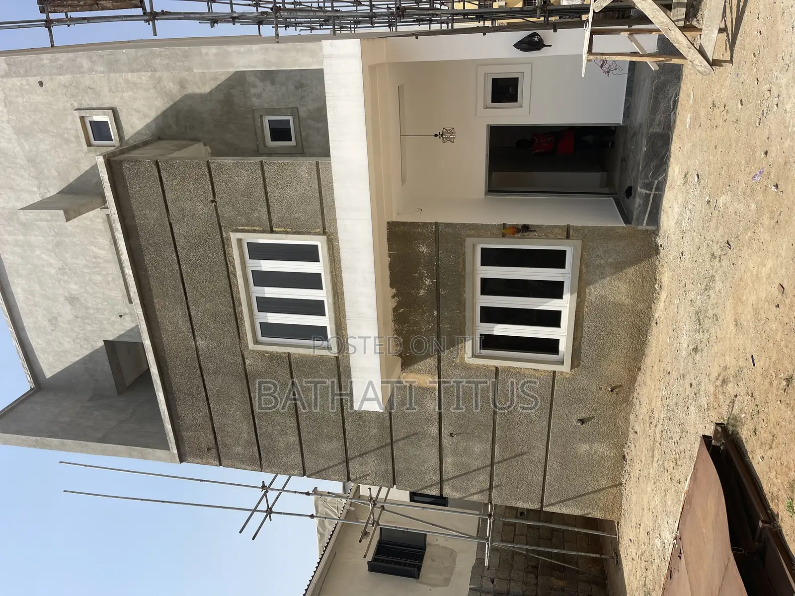 4bdrm Duplex in Life Camp for sale