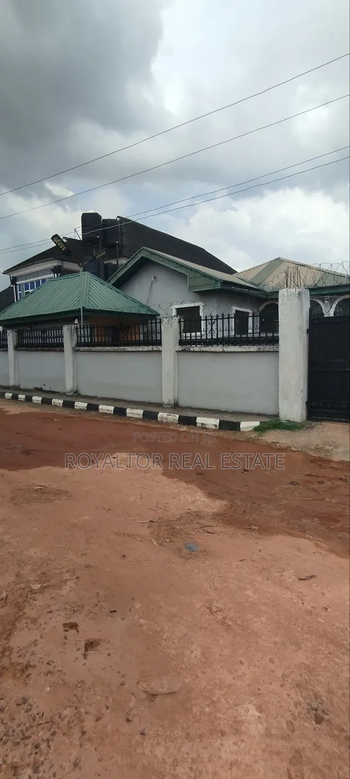 2bdrm Block of Flats in Royaltor Real Estate, Benin City for sale