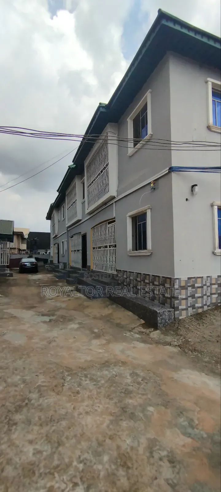 2bdrm Block of Flats in Royaltor Real Estate, Benin City for sale