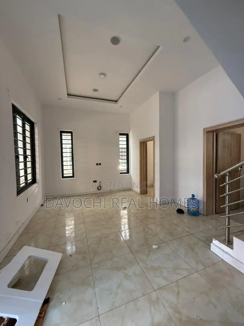 3bdrm Duplex in Harris Drive, Ikota for rent