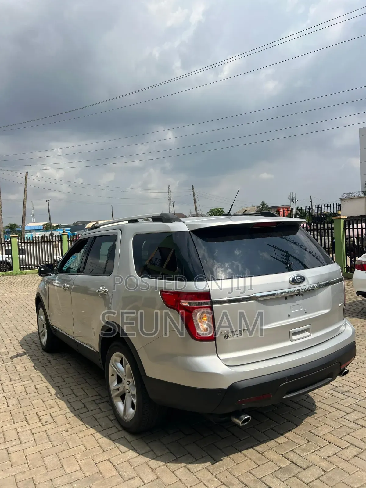 Ford Explorer Limited 4dr 4x4 (3.5L 6cyl 6A) 2013 Silver