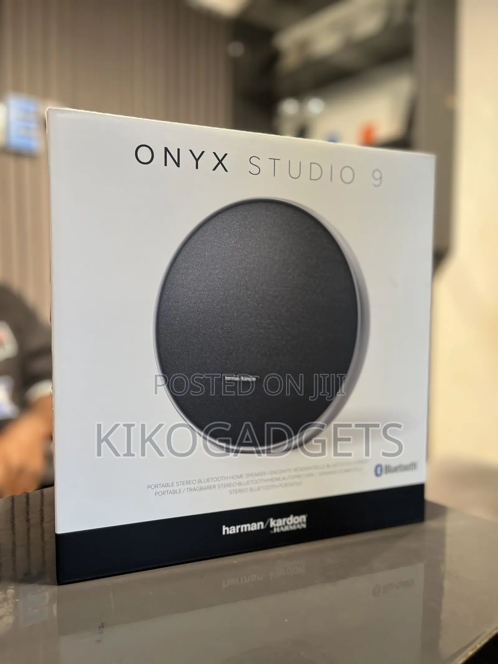 Onyx Studio 9