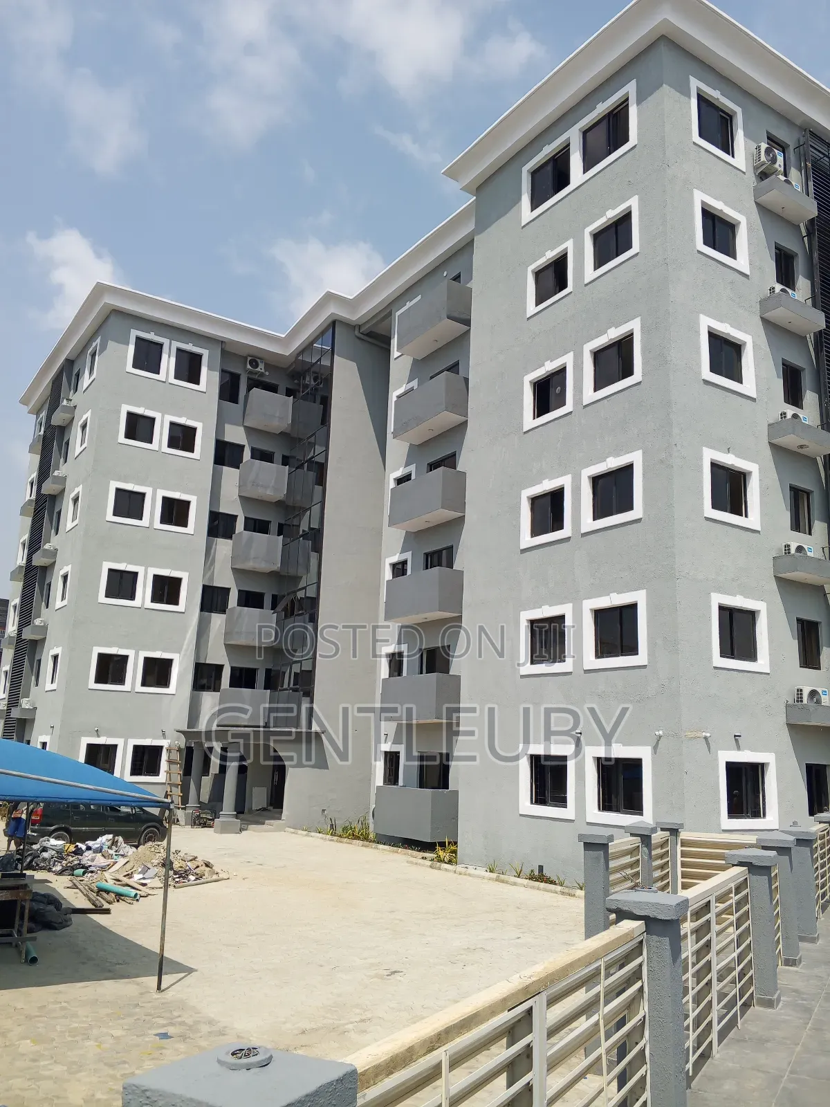 3bdrm Apartment in Admirality, Lekki Phase 1 for rent