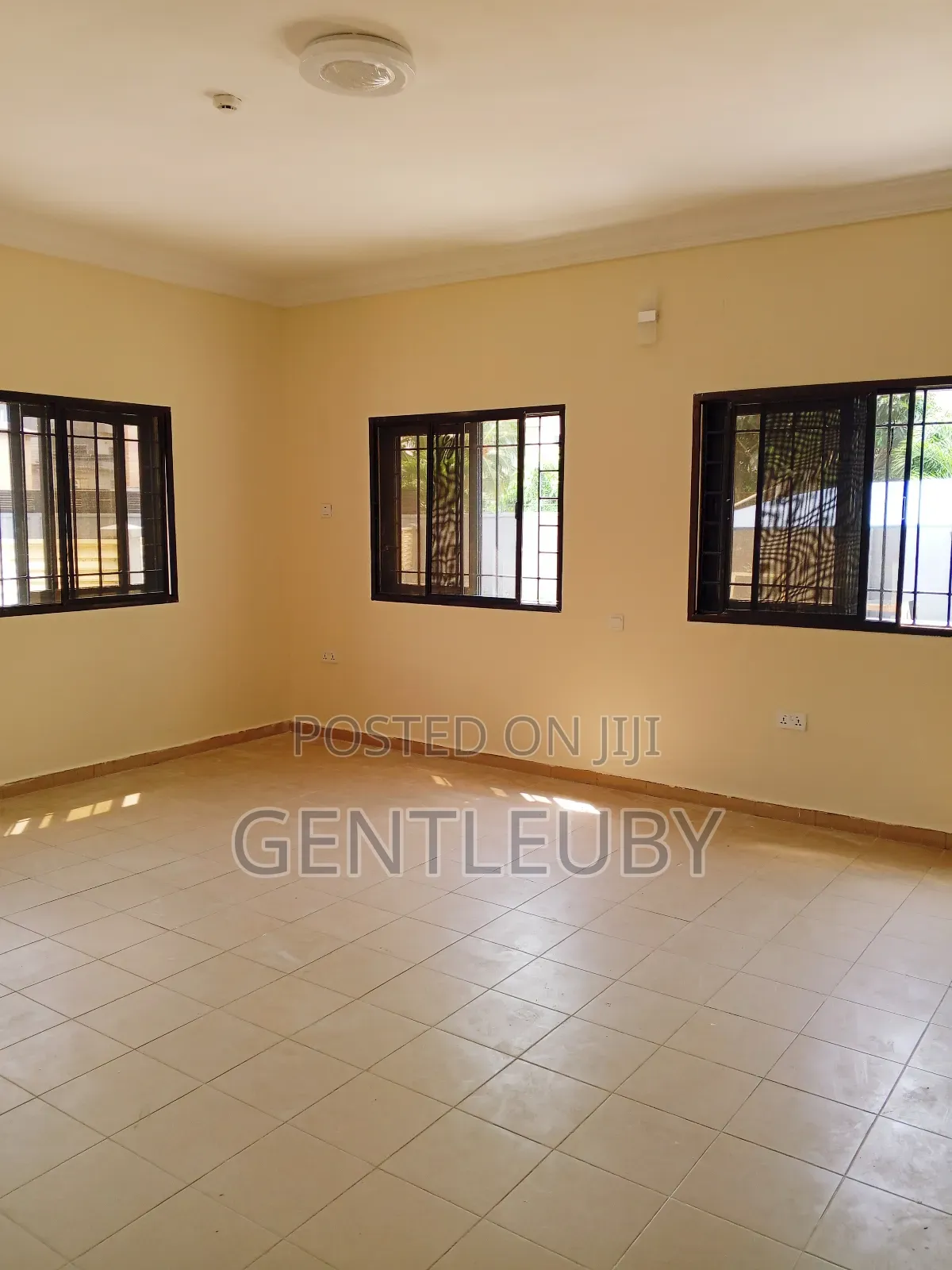 3bdrm Apartment in Admirality, Lekki Phase 1 for rent
