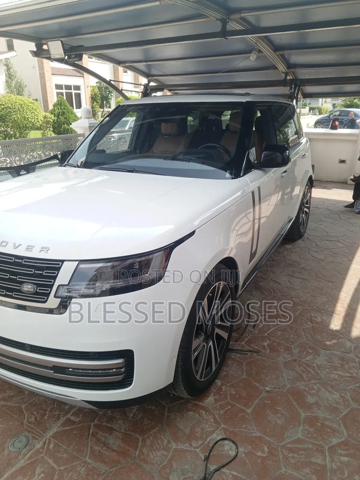 Renge Rover Vugue 2023 Front Windscreen