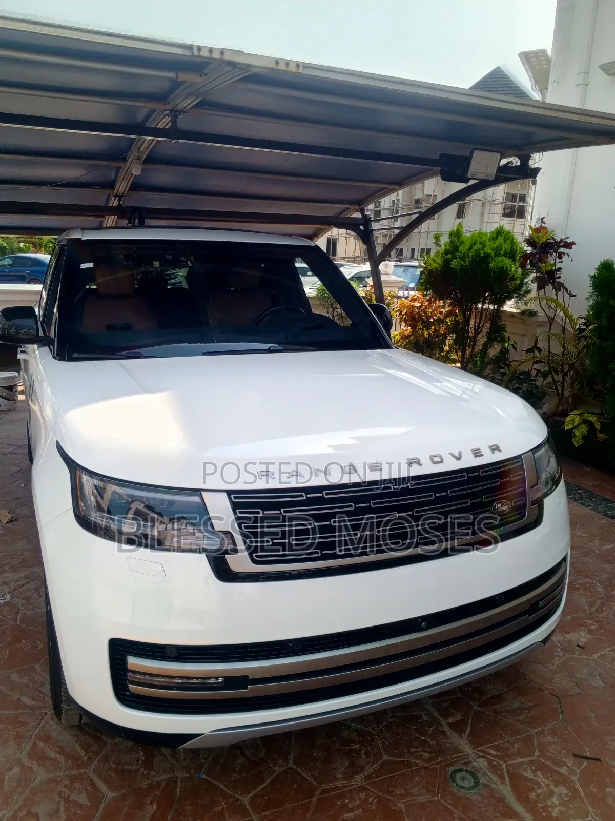 Renge Rover Vugue 2023 Front Windscreen