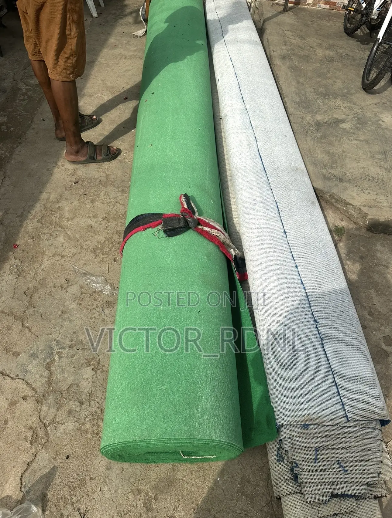 Green Wall to Wall Rug