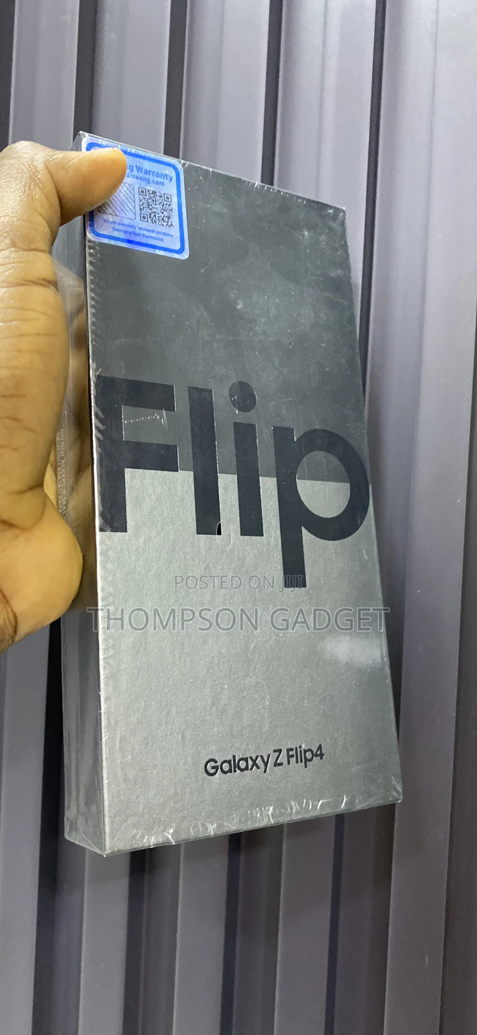 New Samsung Galaxy Z Flip4 256 GB Black