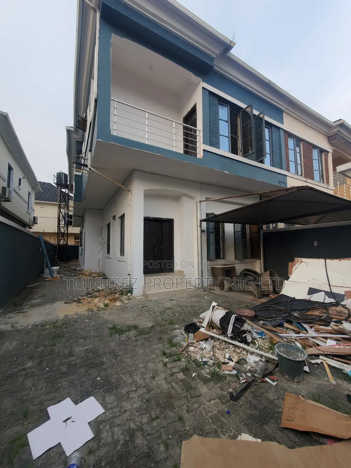 Studio Apartment in Chevron Estate for rent