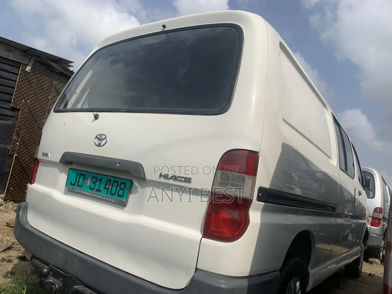 Toyota Grand HiAce 2005 White