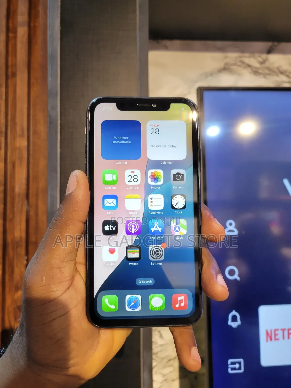 Apple iPhone 11 64 GB