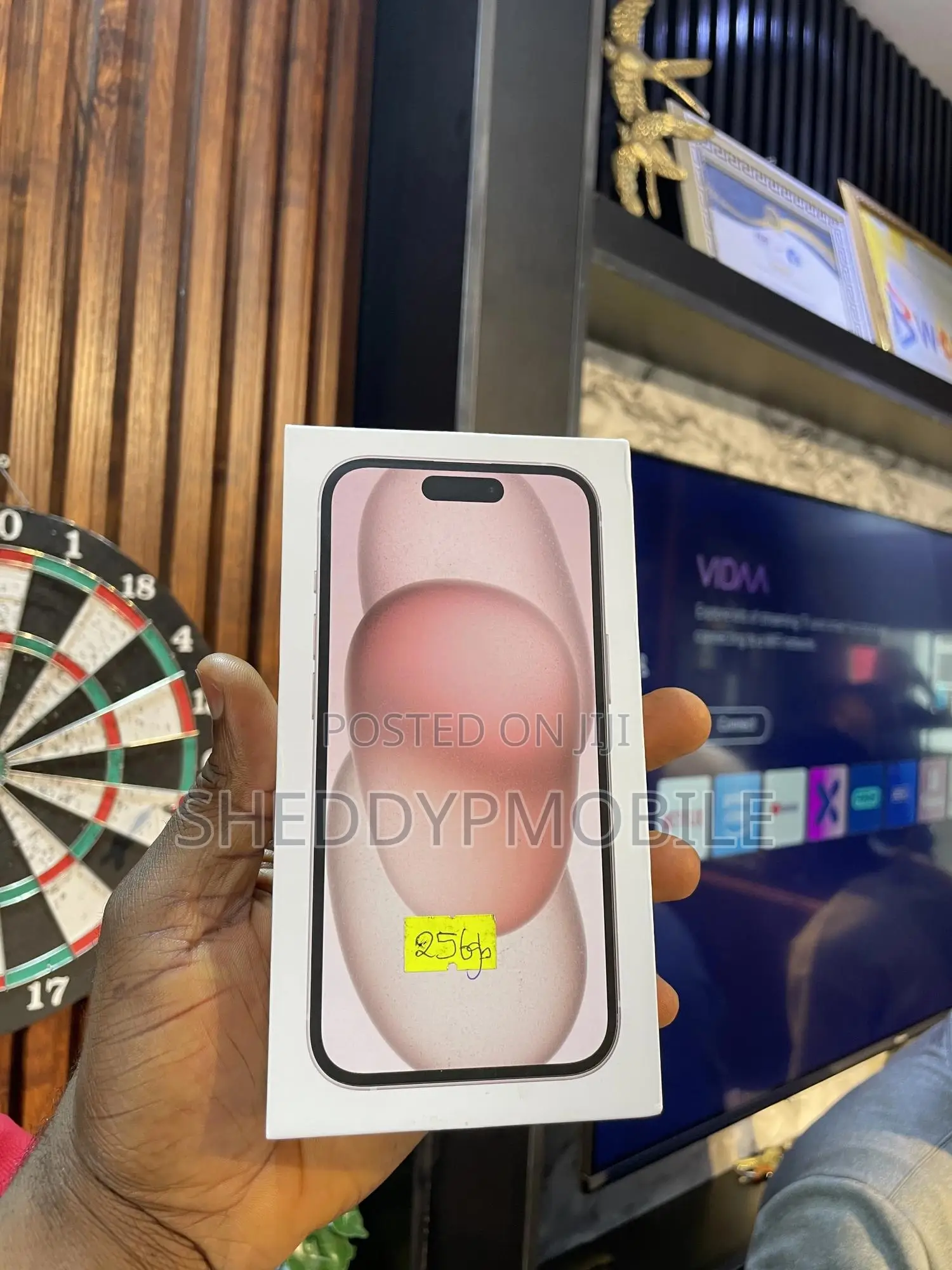 New Apple iPhone 15 256 GB Pink
