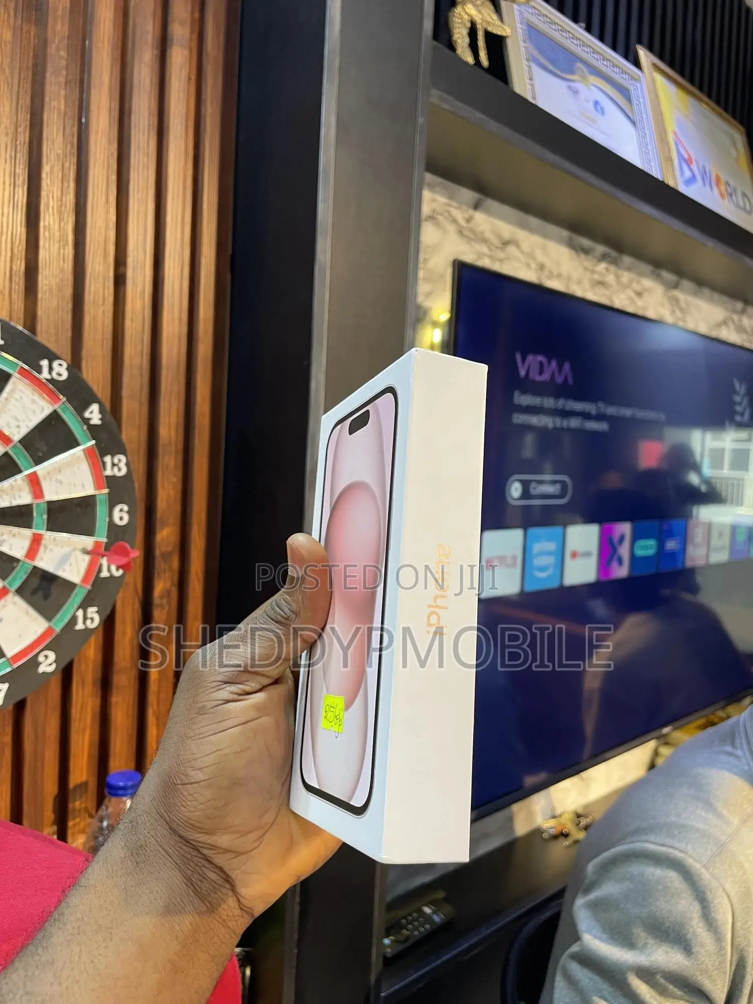 New Apple iPhone 15 256 GB Pink