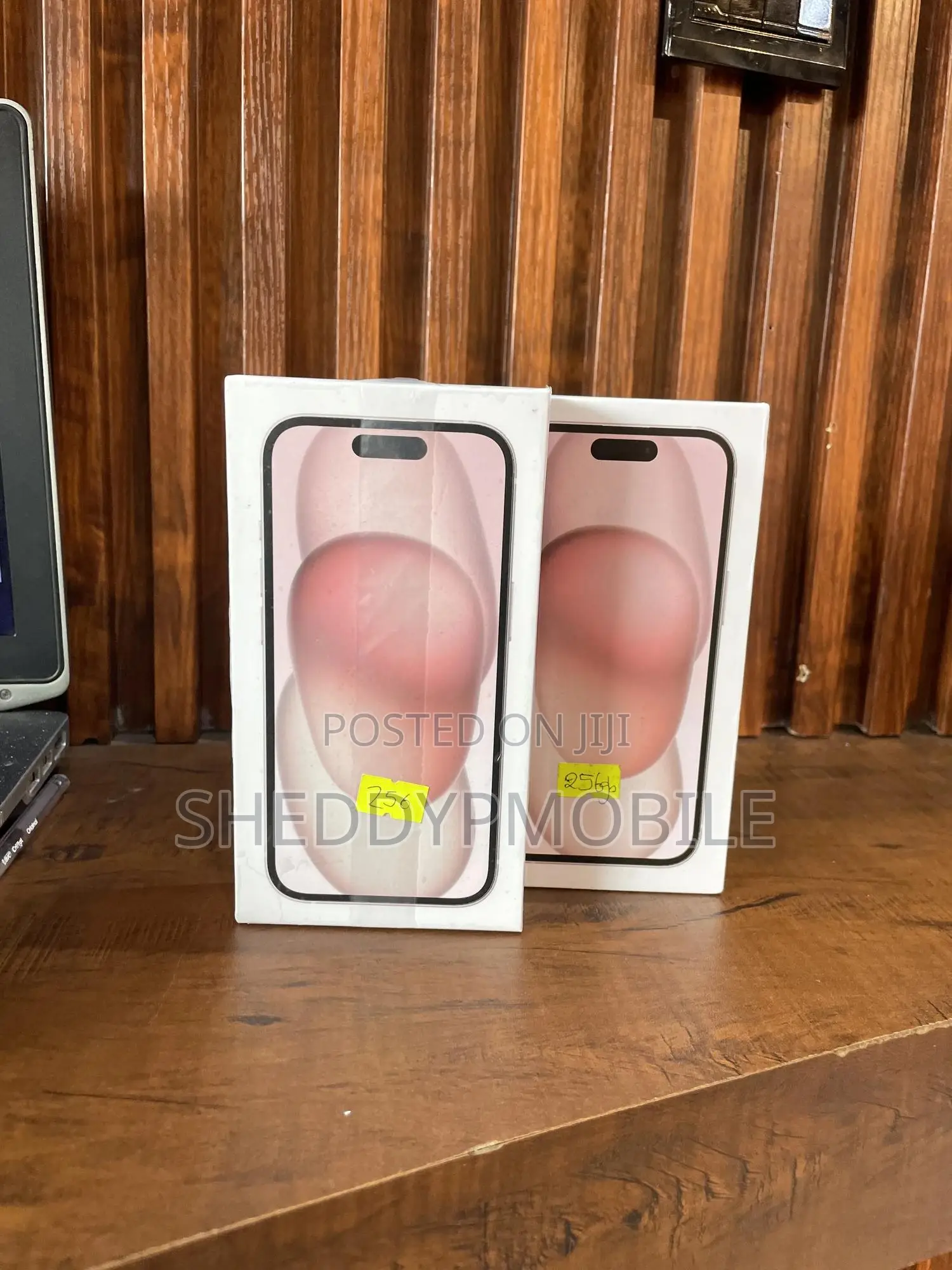 New Apple iPhone 15 256 GB Pink
