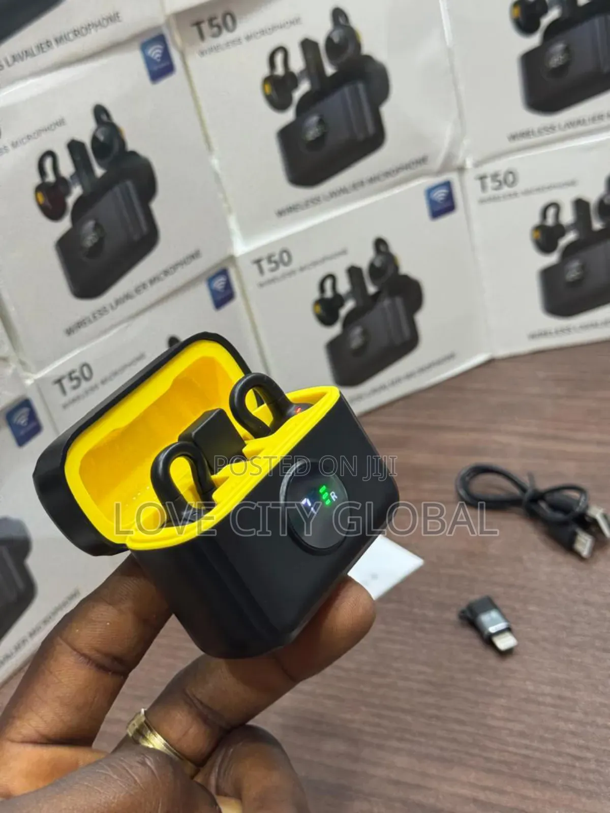 T50 Wireles Microphone Plug/Play Clip-on Magnetic Buckle Charge Case