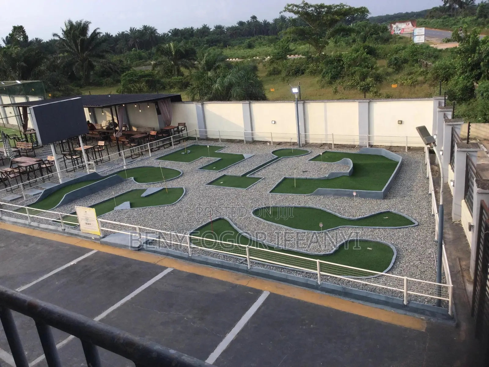 Abraka, Delta Velocity Leisure for Sale 200ft by 100ft ( Lease )